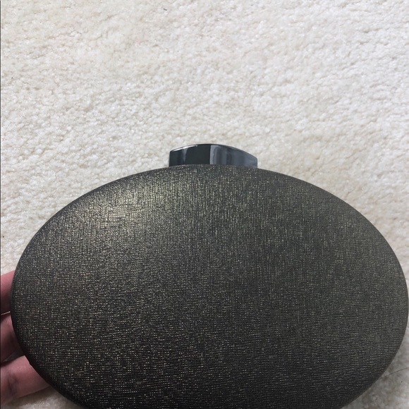 INC International Concepts Ellanna Clutch gold - Picture 5 of 8